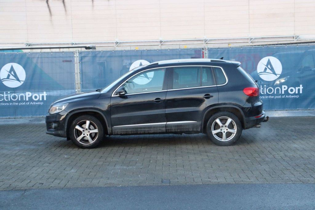 SUV Volkswagen Tiguan Petrol 150hp 2016 (Margin)