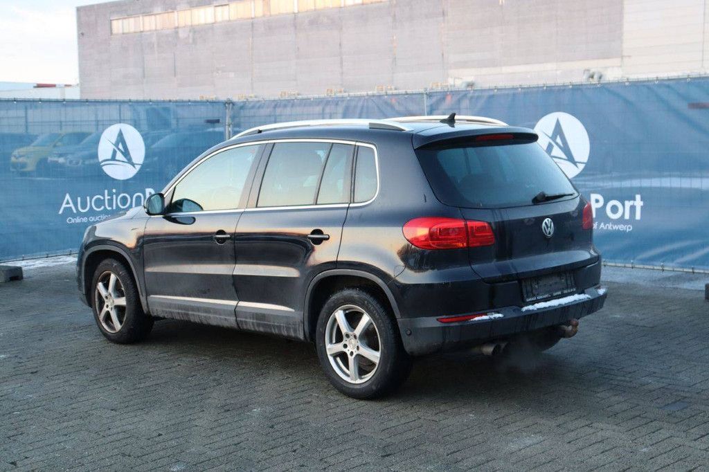 SUV Volkswagen Tiguan Petrol 150hp 2016 (Margin)