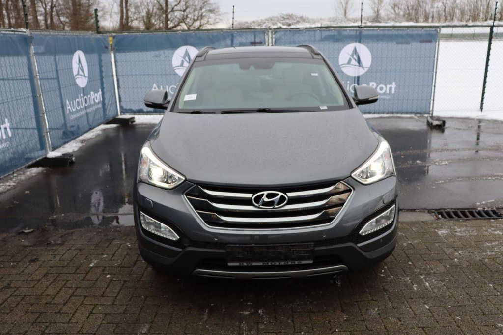 SUV Hyundai SantaFe CRDi 4WD Diesel 197hp 2015