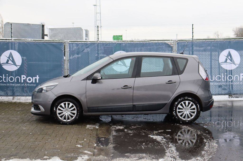 Pkw Renault Scenic dCi Diesel 110 PS 2012 (Margin)