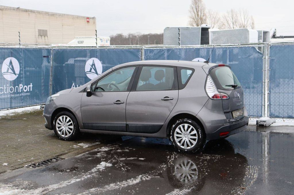 Pkw Renault Scenic dCi Diesel 110 PS 2012 (Margin)