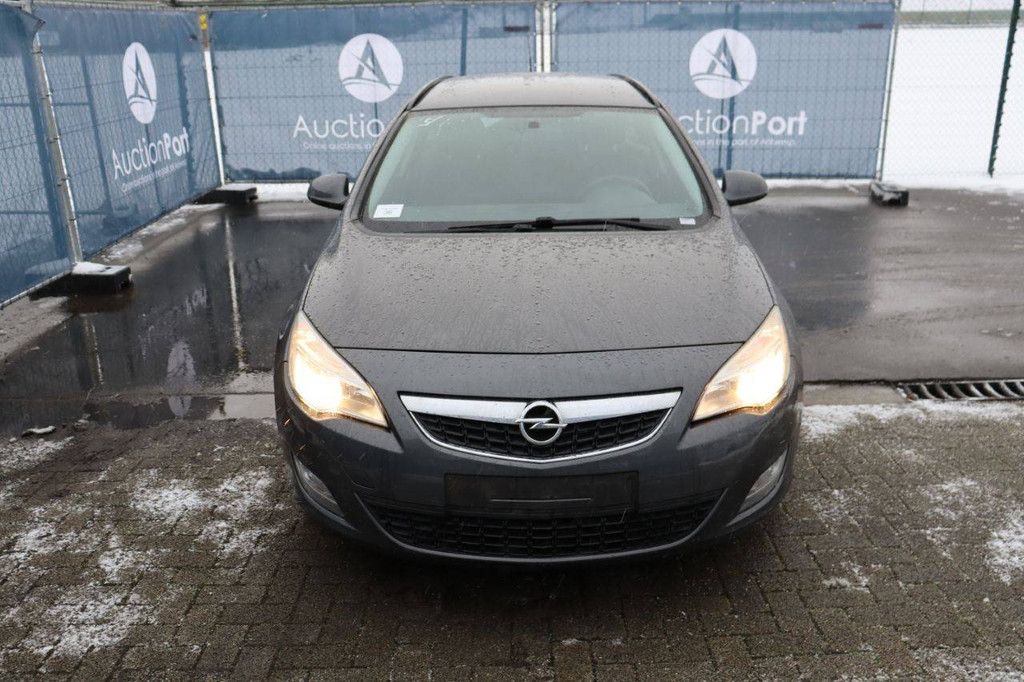 Pkw Opel Astra Benzin 120 PS 2012 (Margin)