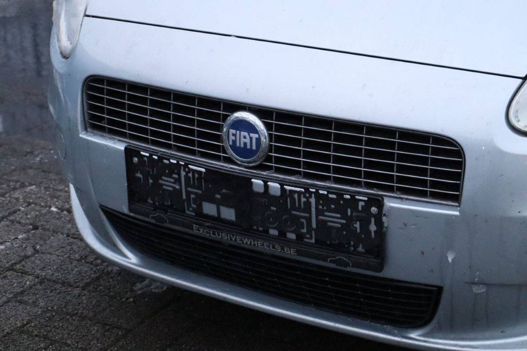 Passenger car Fiat Punto Petrol 60 hp 2005 (Margin)