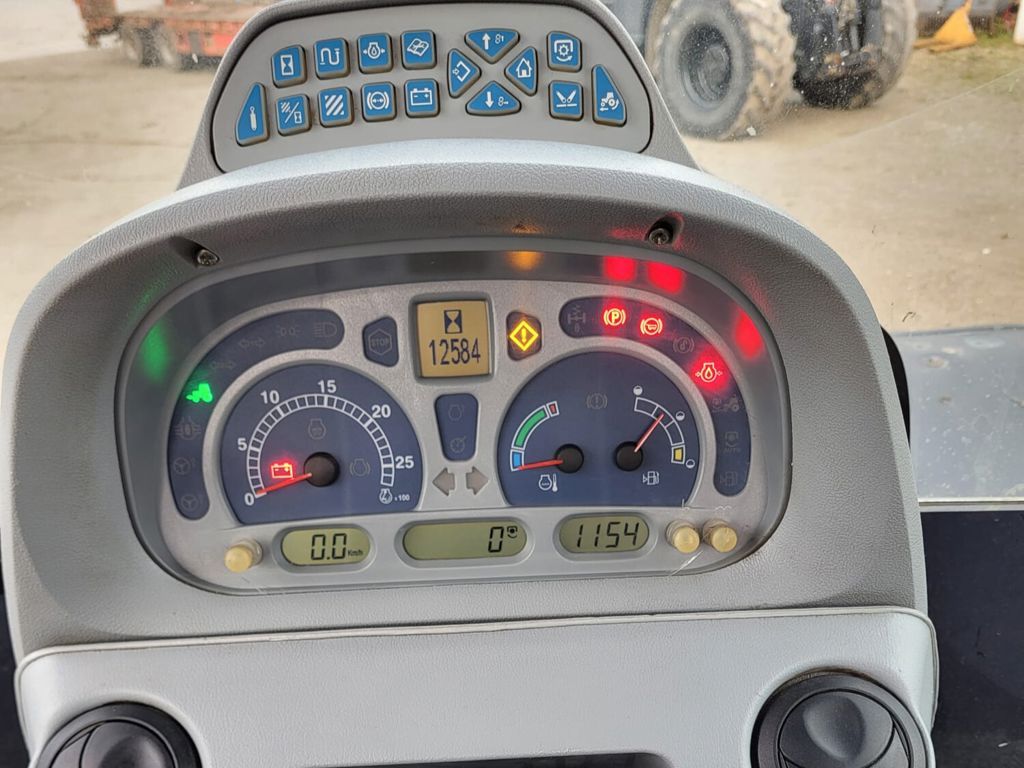 New Holland T7040 PC Blue Power