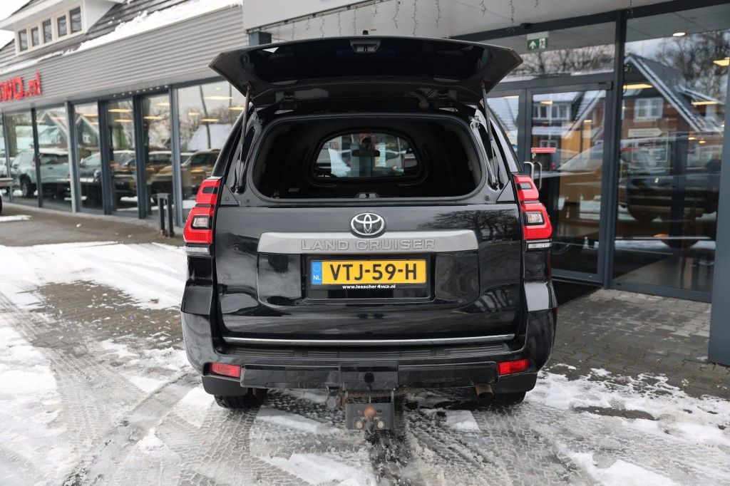 Toyota Landcruiser 150 2.8 D-4D 5DRS COMFORT A/T VAN