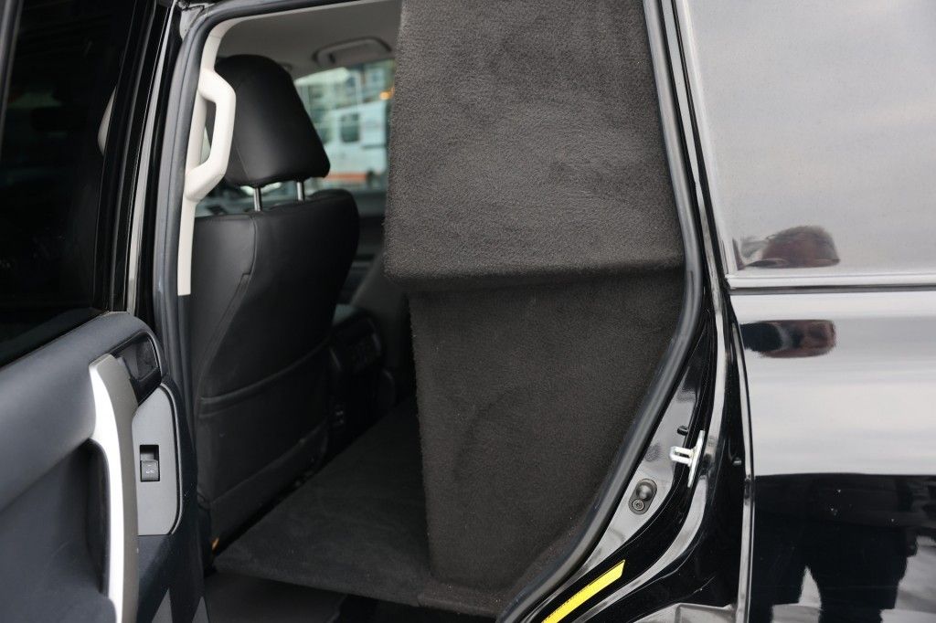 Toyota Landcruiser 150 2.8 D-4D 5DRS COMFORT A/T VAN