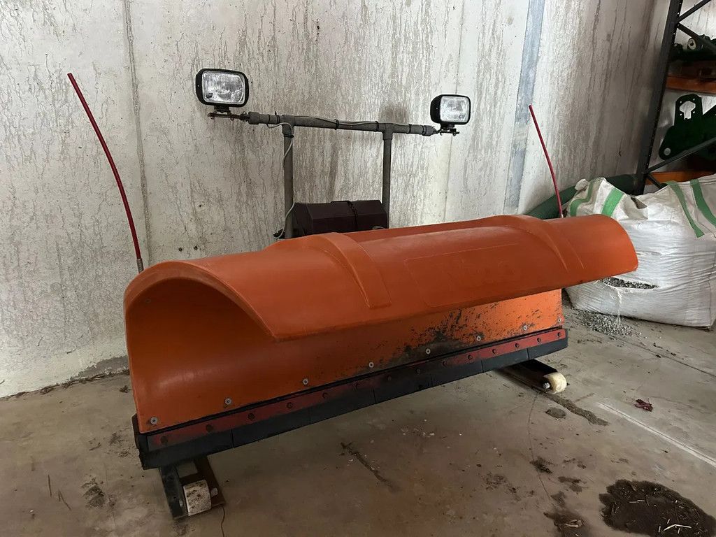 Nido 2100 Sneeuwschuif 2.10mtr werkbreedte