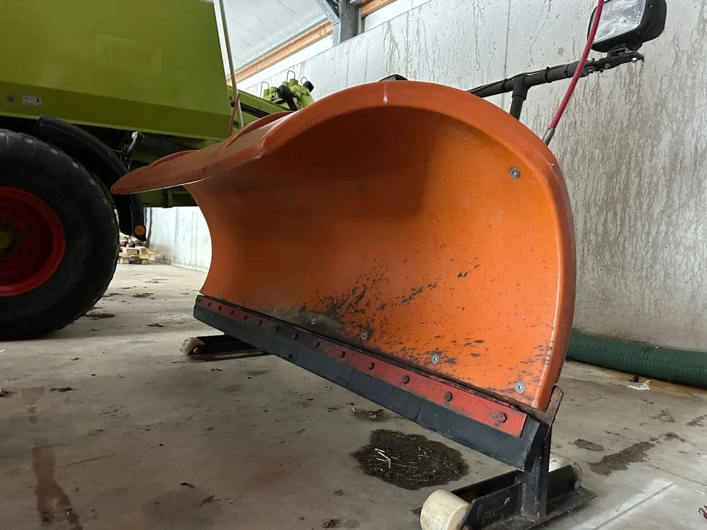 Nido 2100 Sneeuwschuif 2.10mtr werkbreedte