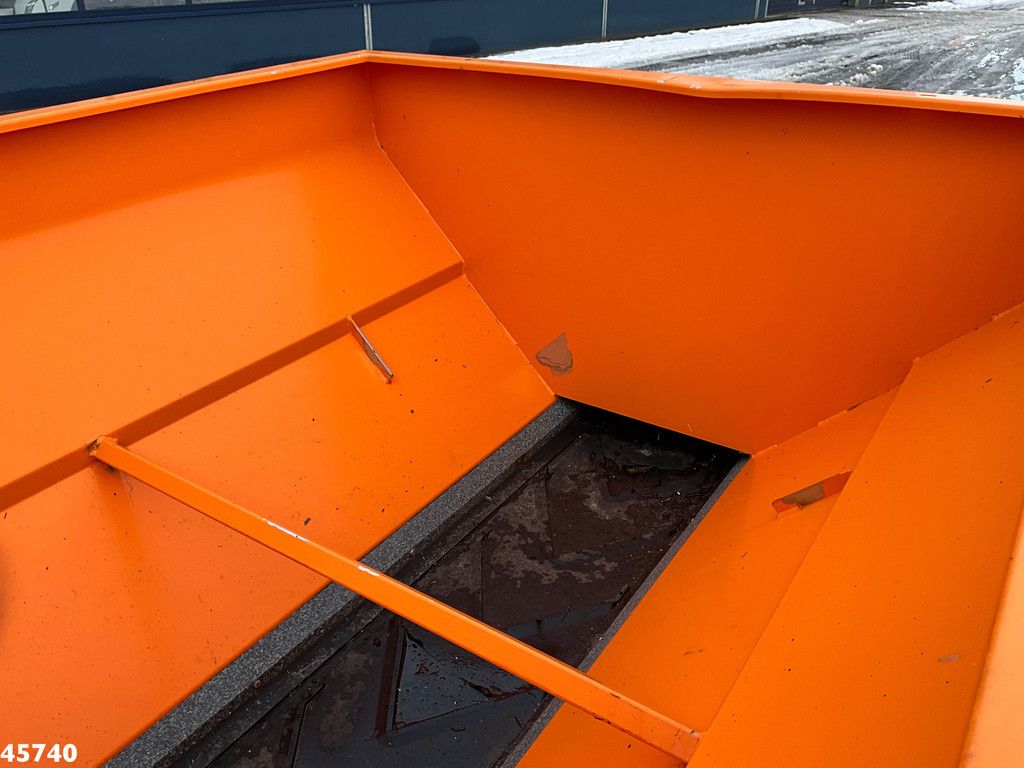 Iveco Daily 35S12 300 met Nido zoutstrooier Just 88.053 km!