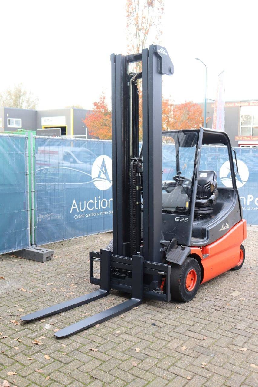 Heftruck Linde E25-02 Elektrisch 2500kg 2002