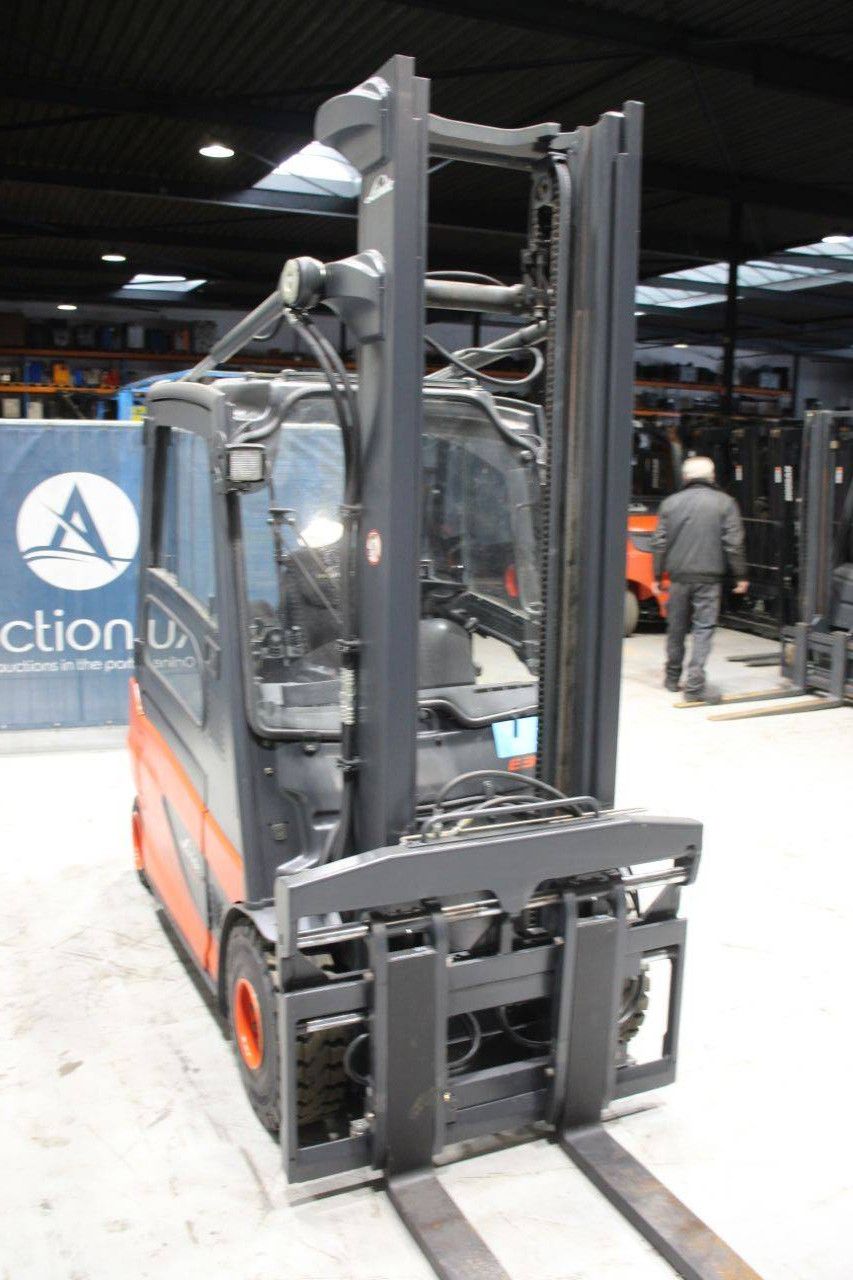 Gabelstapler Linde E30L-01 Elektro 3000kg 2014