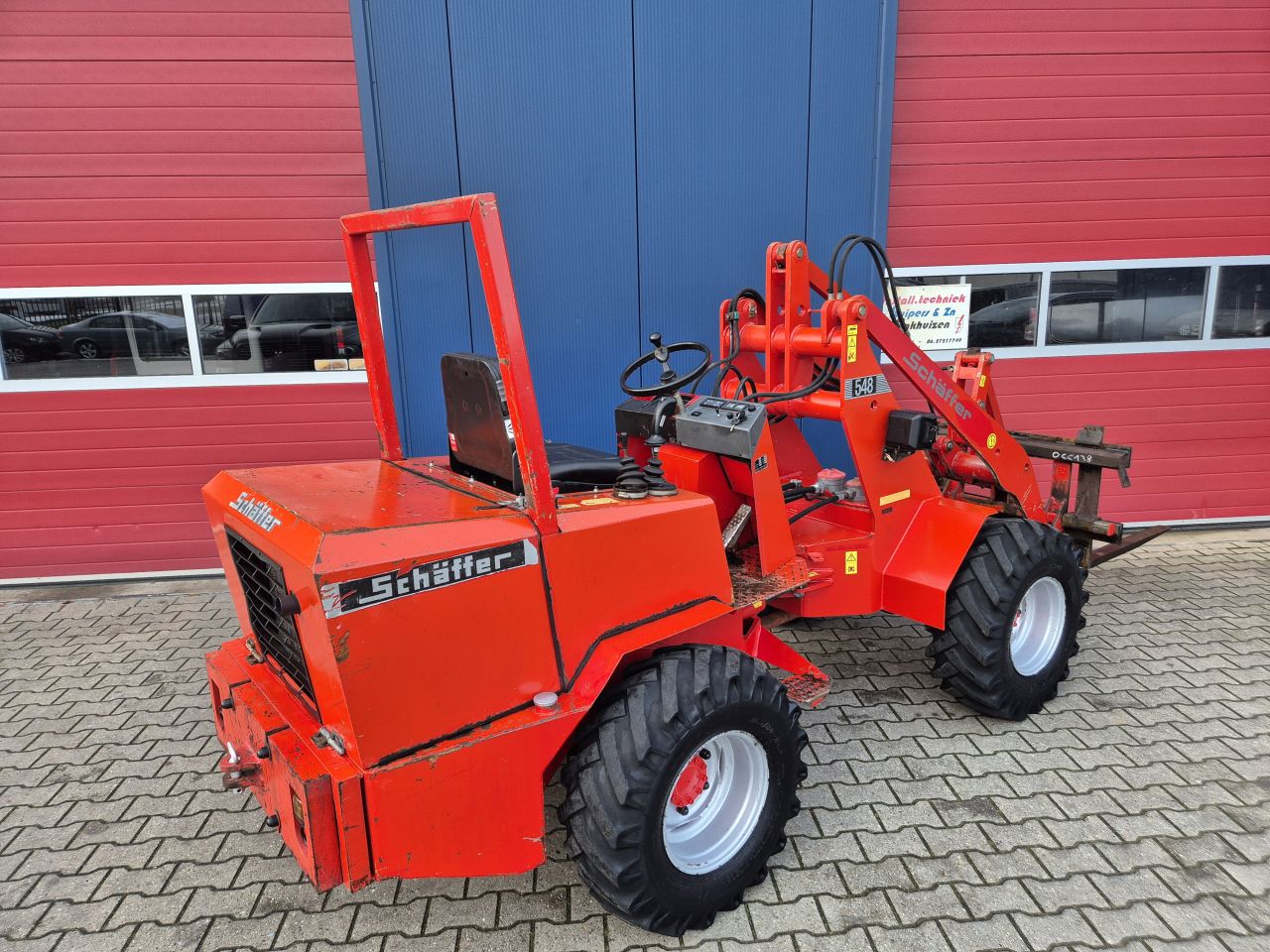 SCHAFFER 548 SHOVEL MET 48 PK KUBOTA