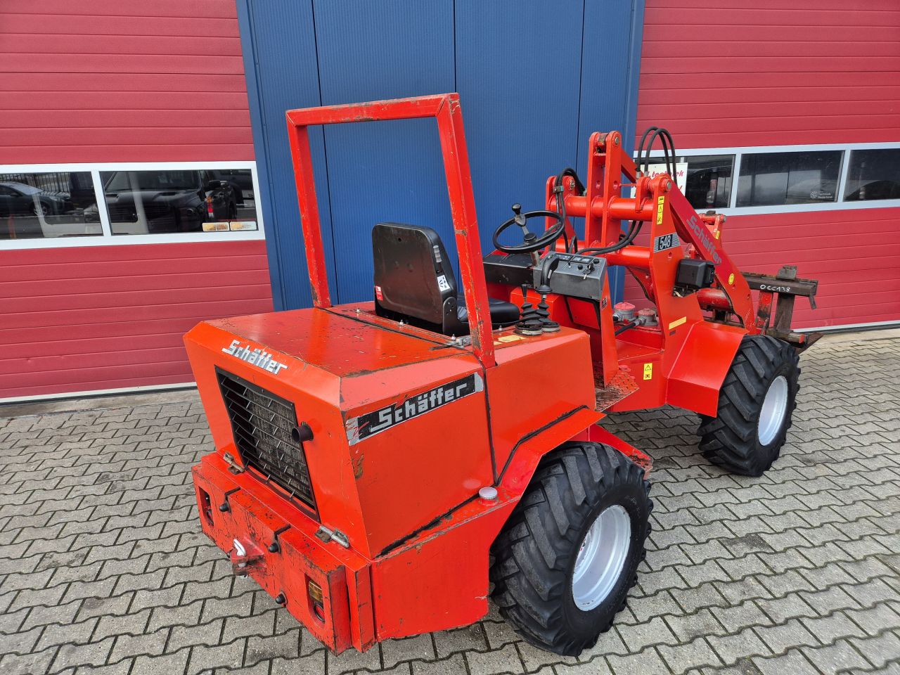 SCHAFFER 548 SHOVEL MET 48 PK KUBOTA