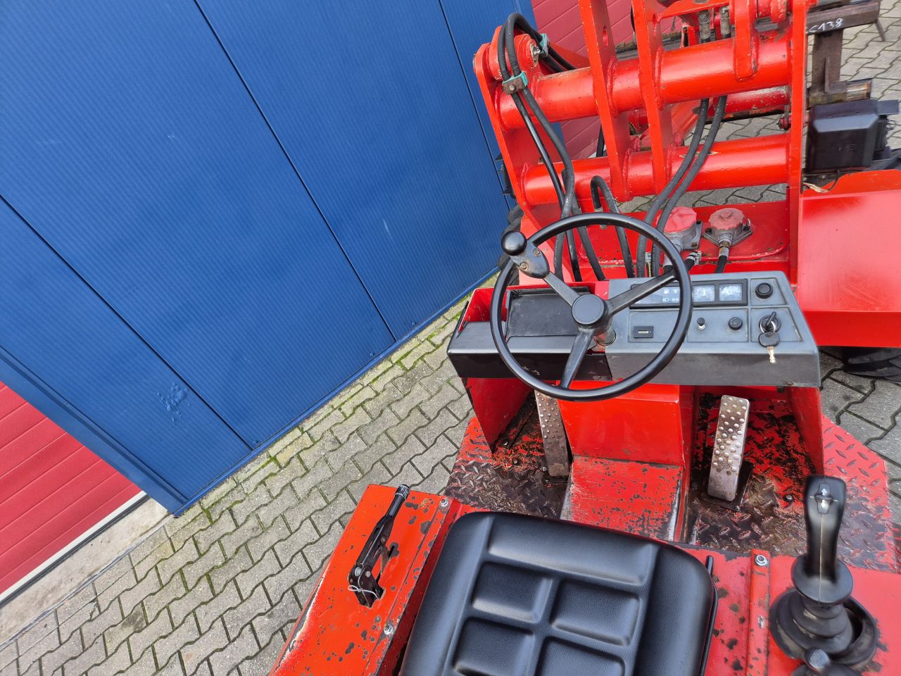 SCHAFFER 548 SHOVEL MET 48 PK KUBOTA