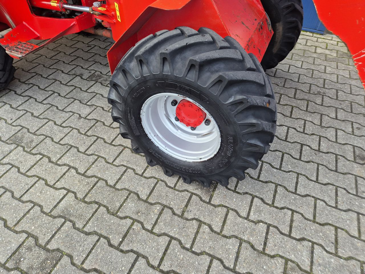 SCHAFFER 548 SHOVEL MET 48 PK KUBOTA