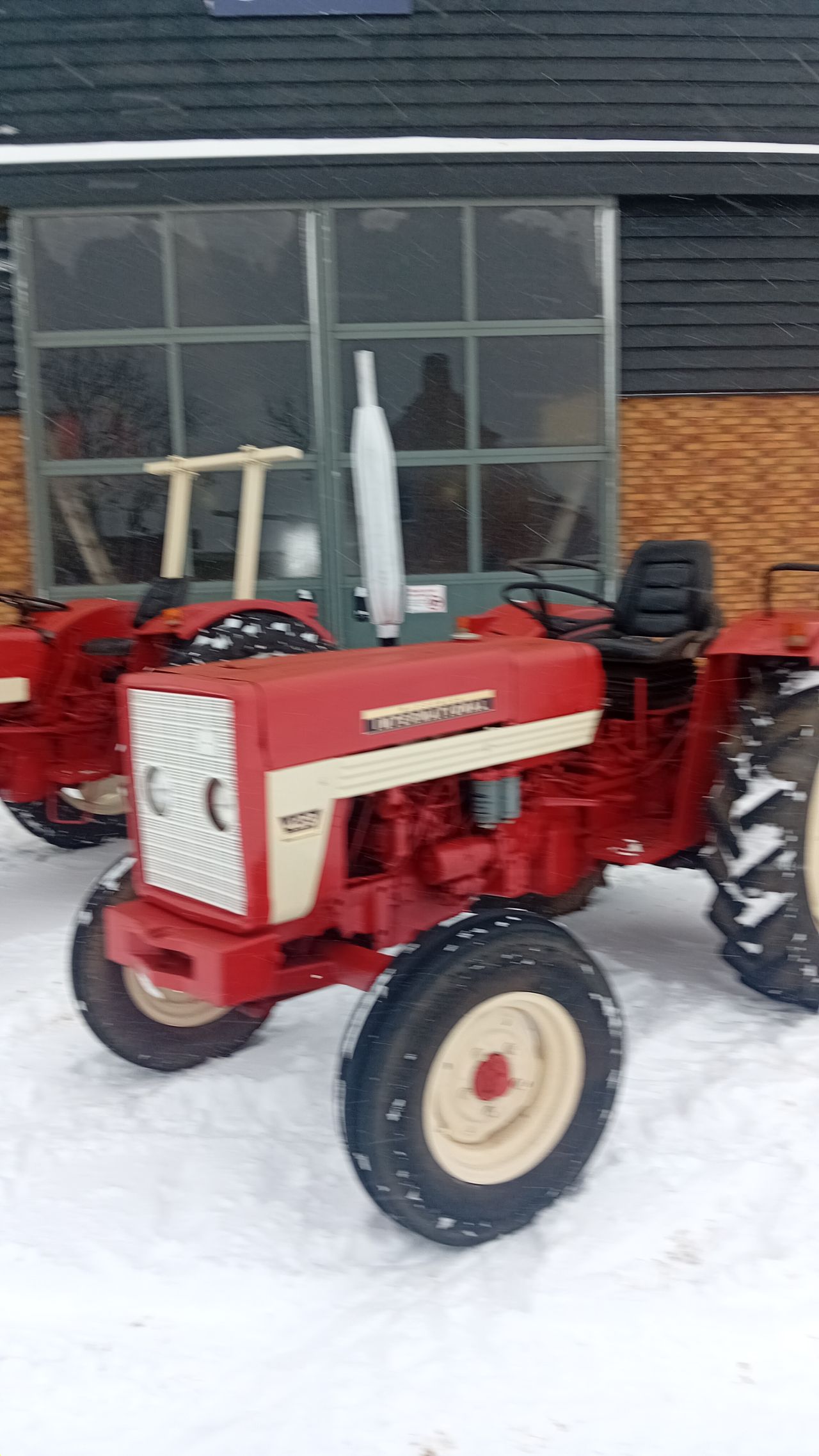 Te koop international 453 en 423 kentekens