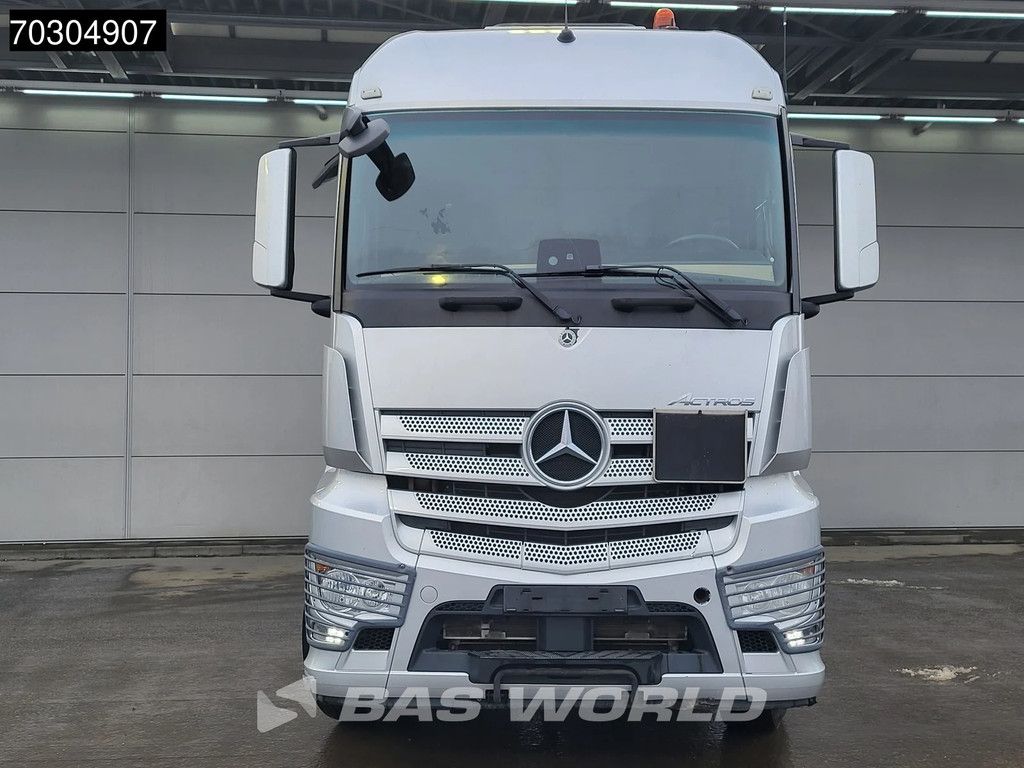Mercedes Actros 1943 4X2 StreamSpace ADR
