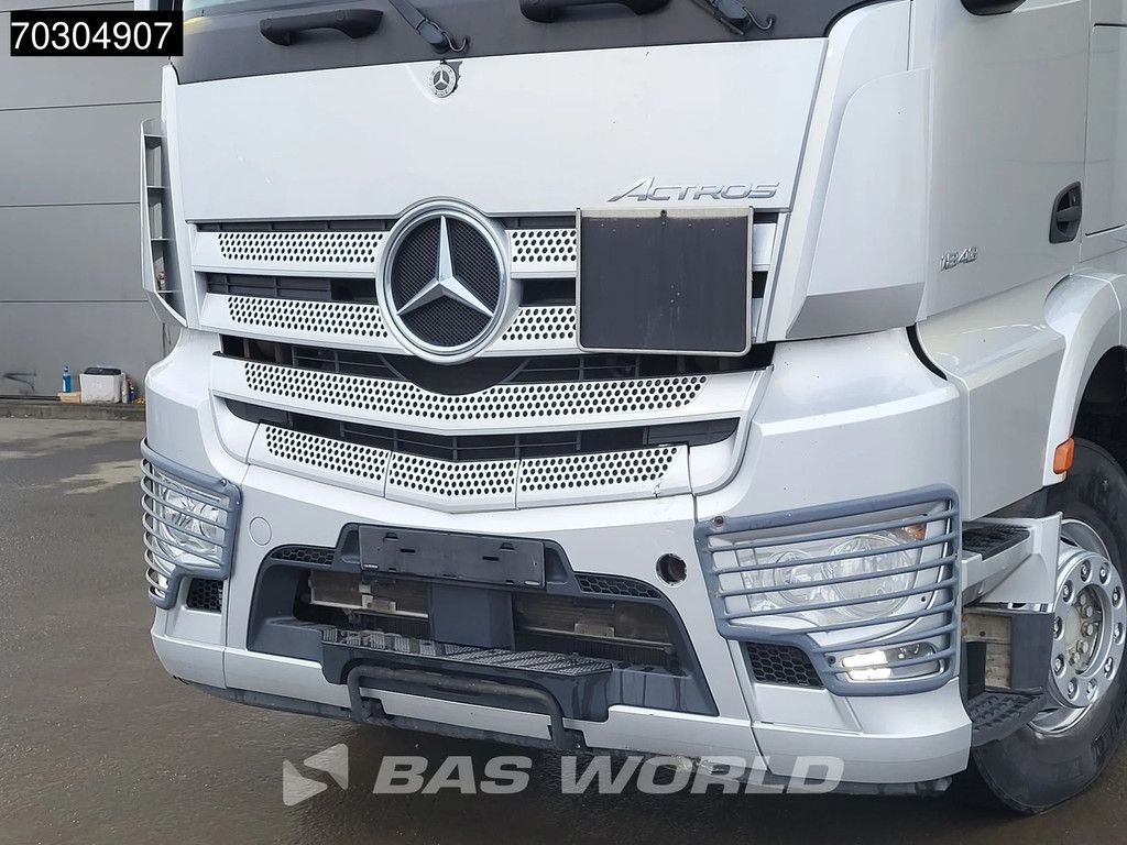 Mercedes Actros 1943 4X2 StreamSpace ADR