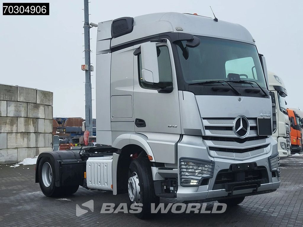 Mercedes Actros 1843 4X2 StreamSpace ADR
