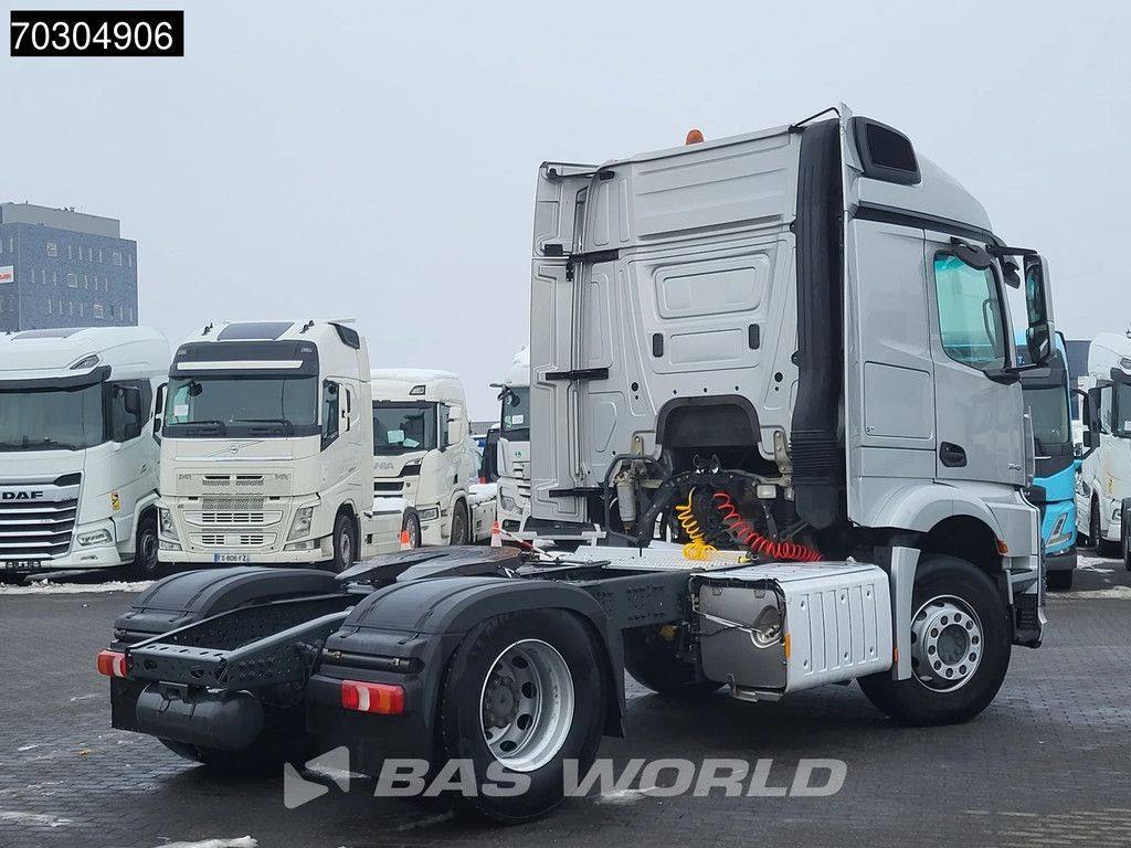 Mercedes Actros 1843 4X2 StreamSpace ADR