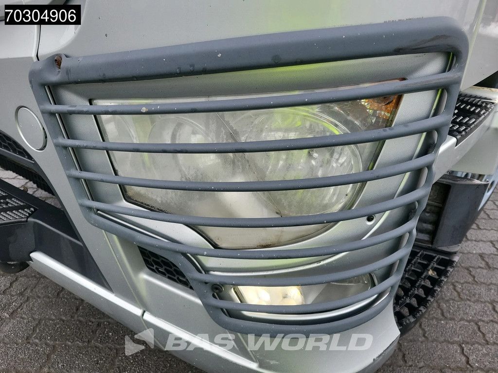 Mercedes Actros 1843 4X2 StreamSpace ADR