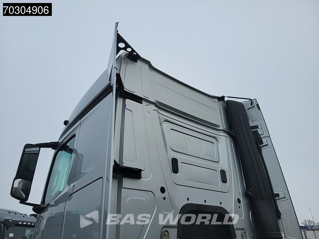Mercedes Actros 1843 4X2 StreamSpace ADR
