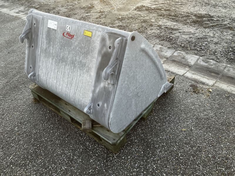 Fliegl SCHWERGUTSCHEL STAND