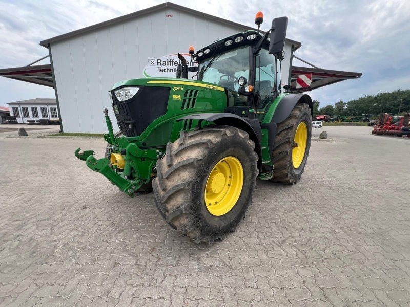 John Deere 6215 R