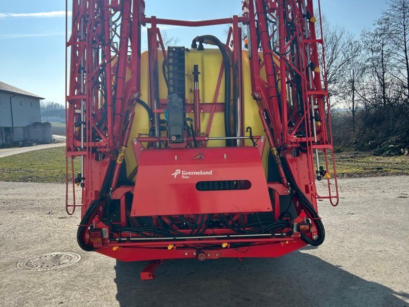 Kverneland iXter B 18