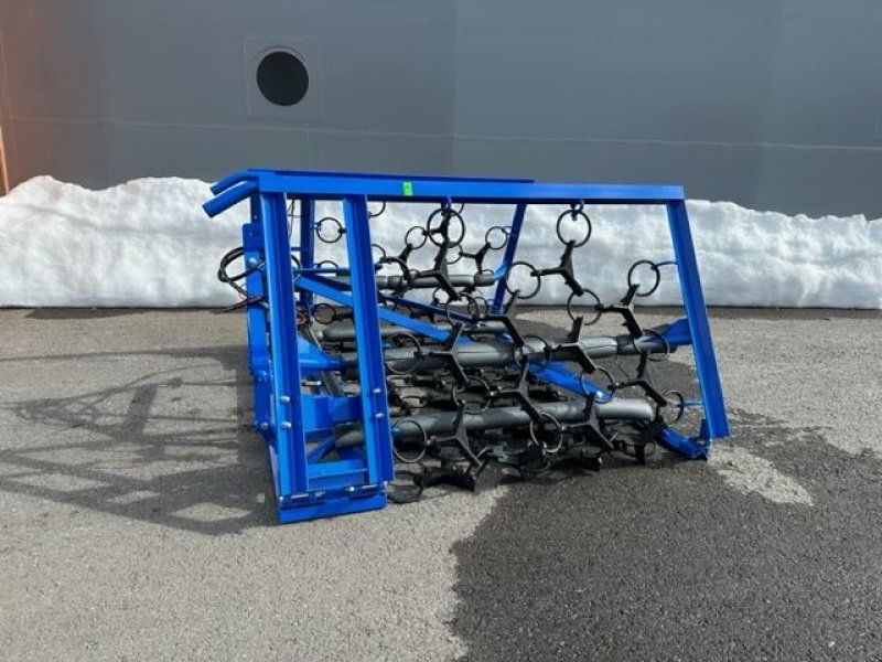 Wiesenegge 4m, 4-reihig, hydraulisch