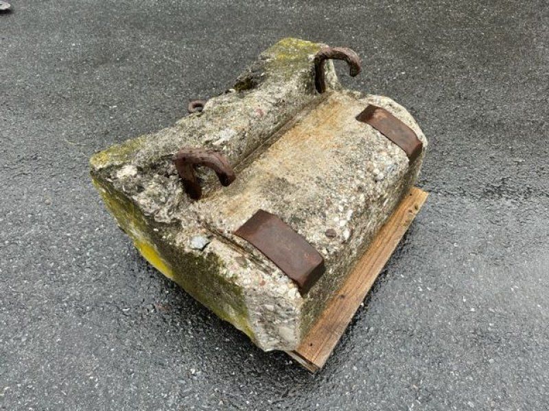 Betongewicht 250 und 300kg,