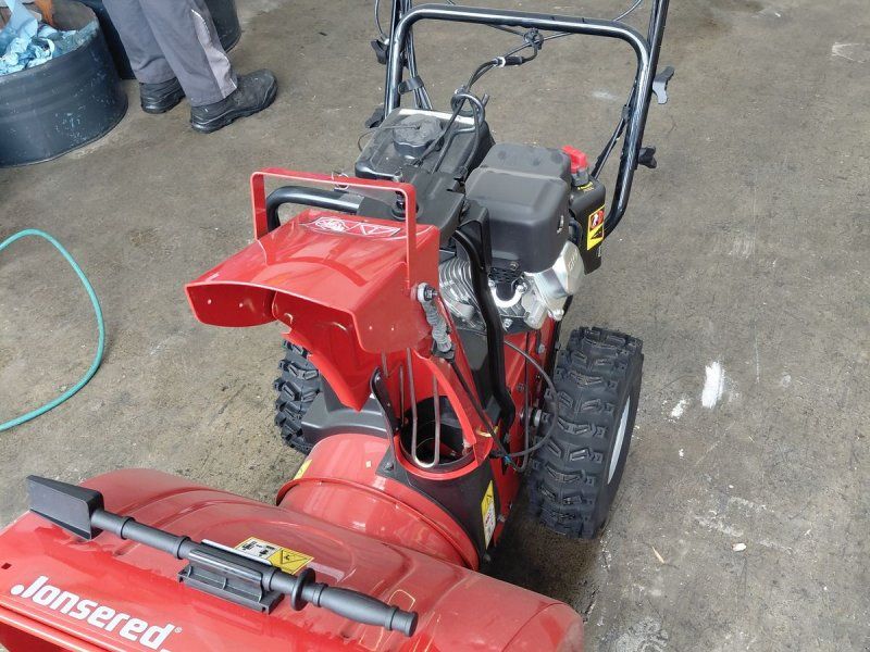 Jonsered Schneefräse NEU