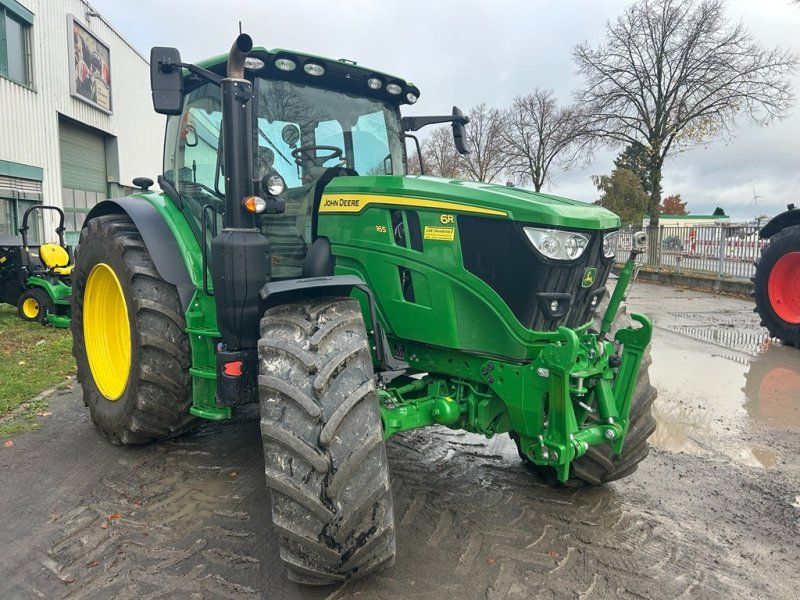 John Deere 6R165