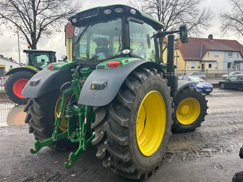 John Deere 6R165