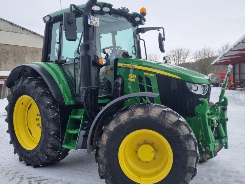 John Deere 6120 M