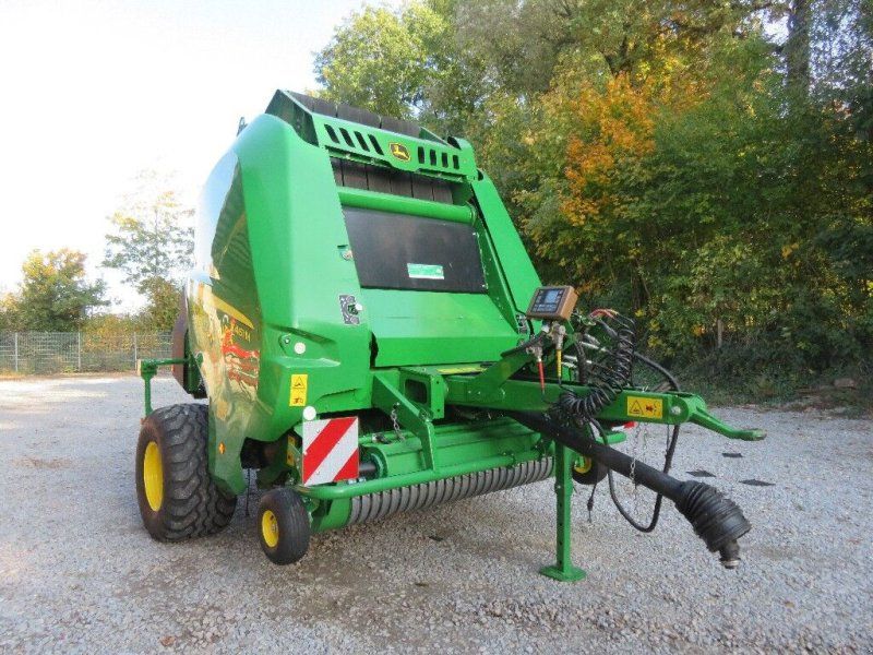 John Deere V461M