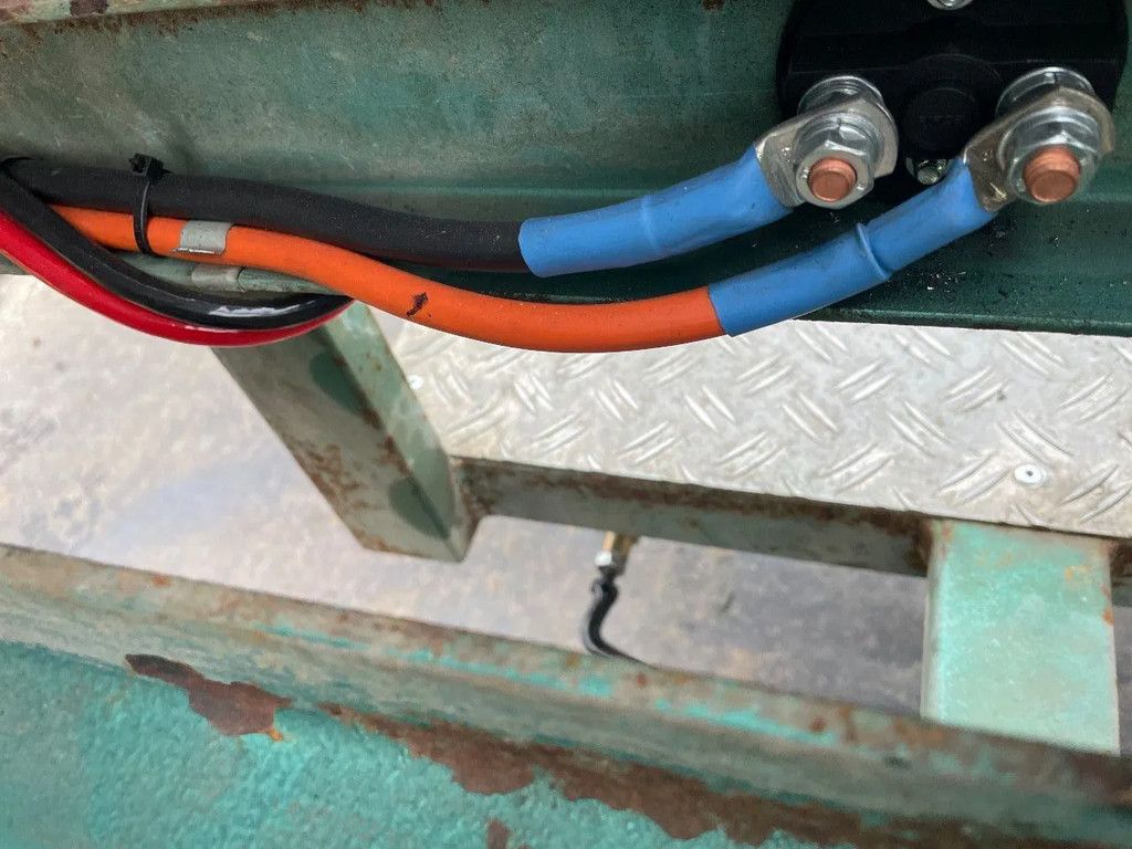 Electrische platformwagen transportkar 24v hooiwagen voerwagen