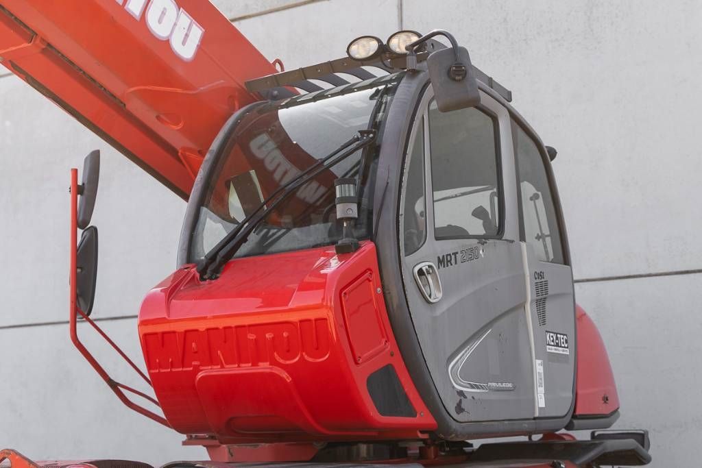 Manitou MRT 2150 Plus Privilege
