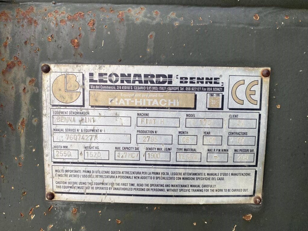 Fiat-Hitachi Of Volvo Breedte 2.50 M