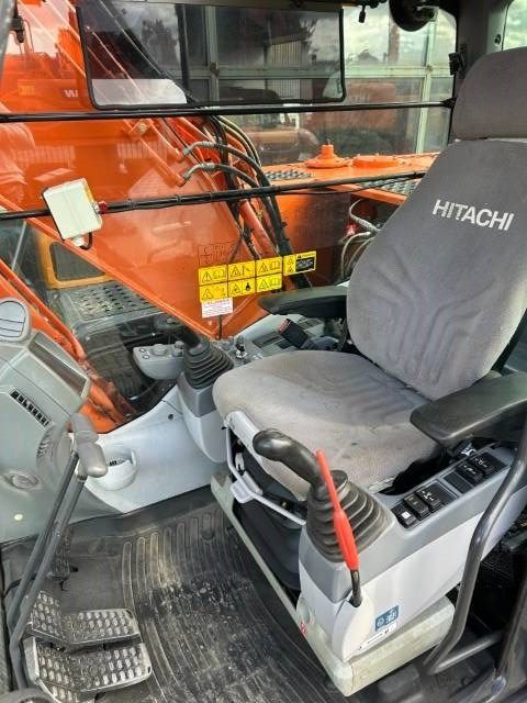 Hitachi ZX 180 LC-5B