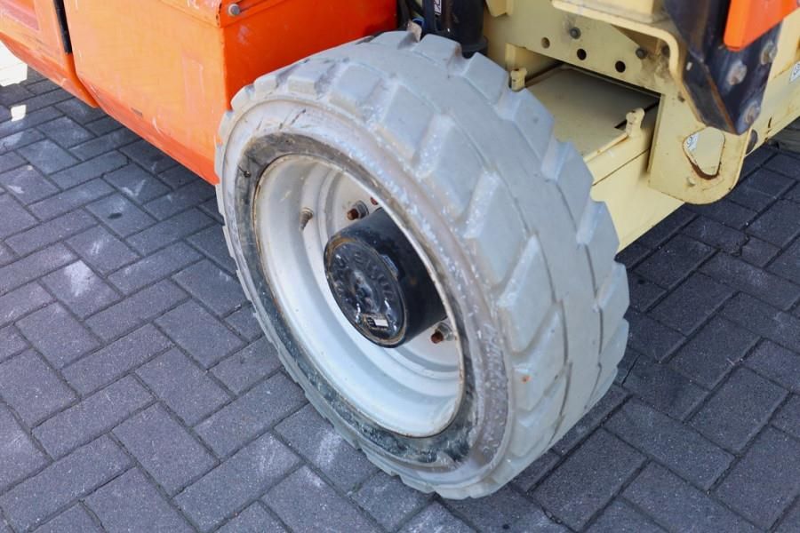 JLG 4069LE Electric, 14.2m Working Height, 360kg Capac