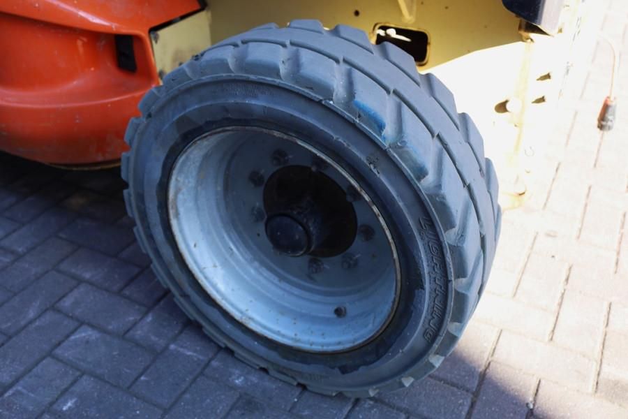 JLG 4069LE Electric, 14.2m Working Height, 360kg Capac