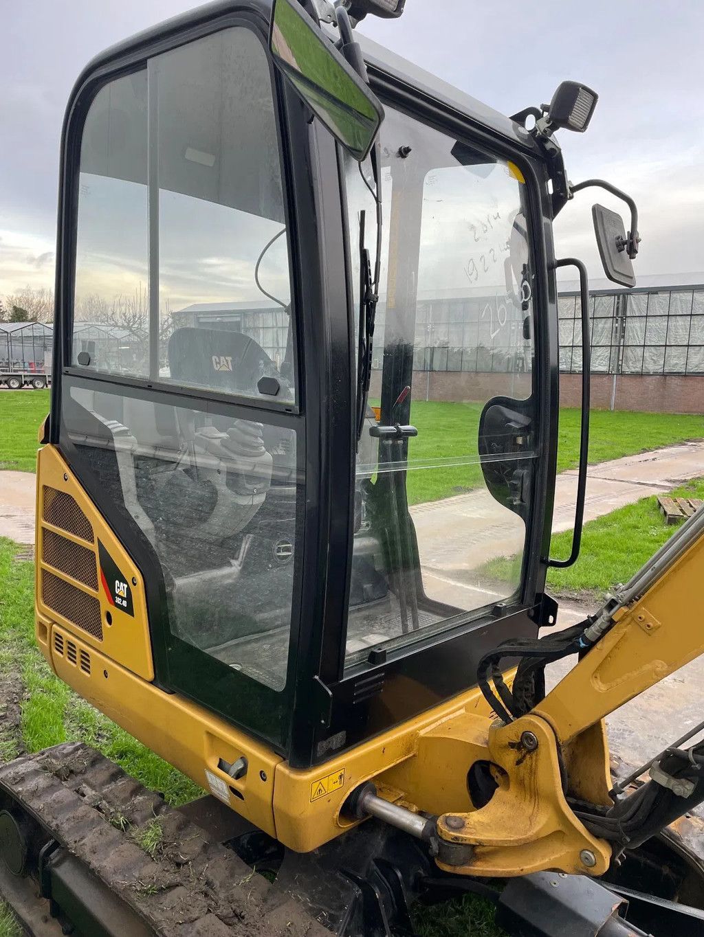Caterpillar 302.4D graafmachine Yanmar 2400 kg!