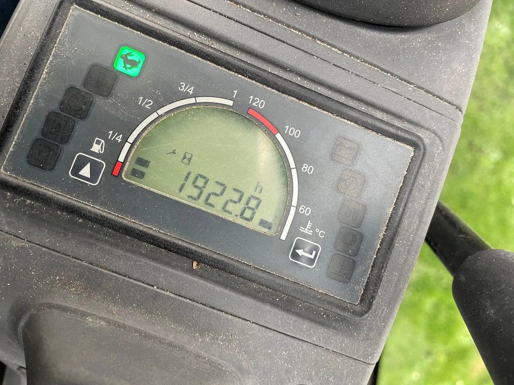 Caterpillar 302.4D graafmachine Yanmar 2400 kg!