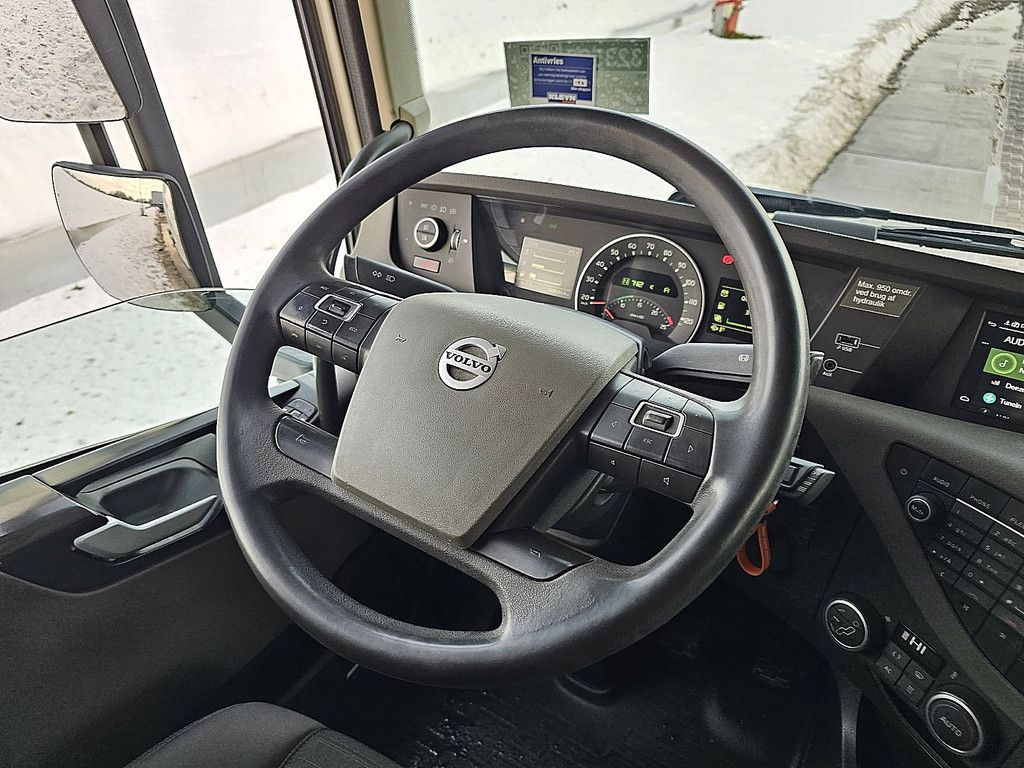 VOLVO FH 500 6x2 steered pto+hydr