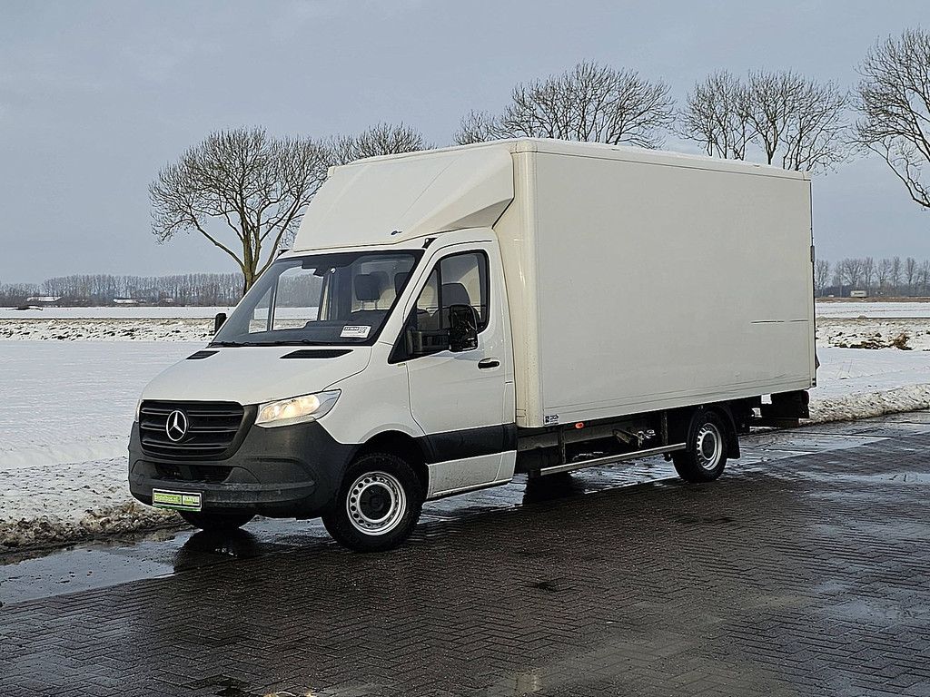 MERCEDES-BENZ SPRINTER 316 bakwagen laadklep!