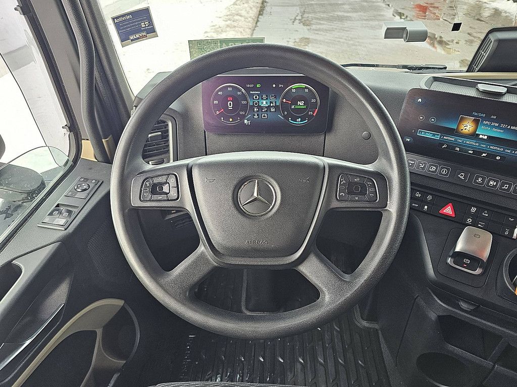 MERCEDES-BENZ ACTROS 1848 LS