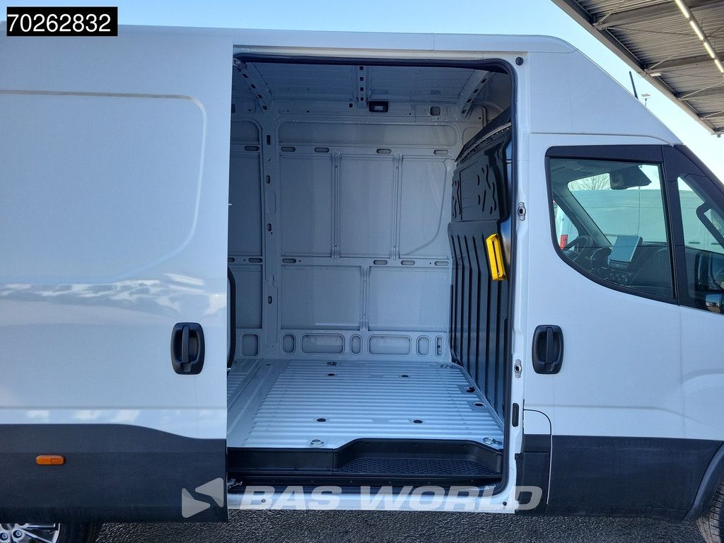 Iveco Daily 35S21 3.0L Automaat 210PK L2H2 2025-Model 3,5t Trekvermogen ACC LED CarPlay Camera Parkeersensoren Velgen Euro6 L3 12m3 Klima