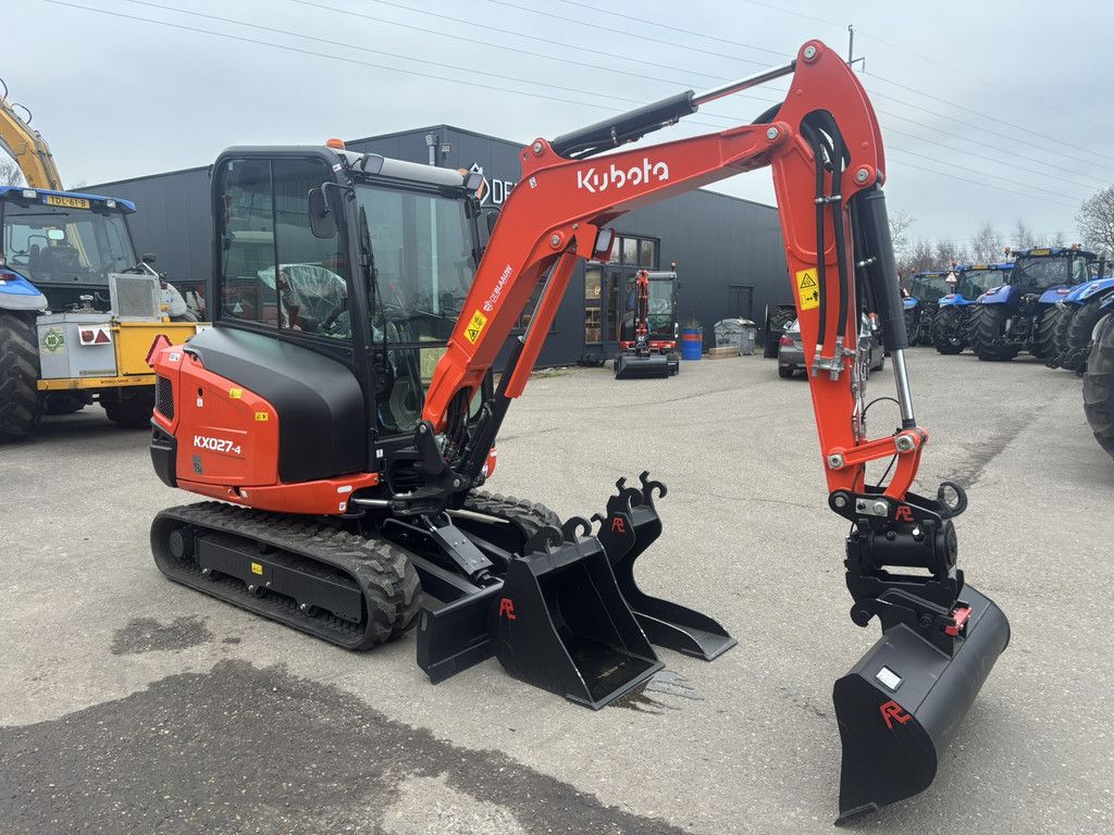 KUBOTA KX027-4