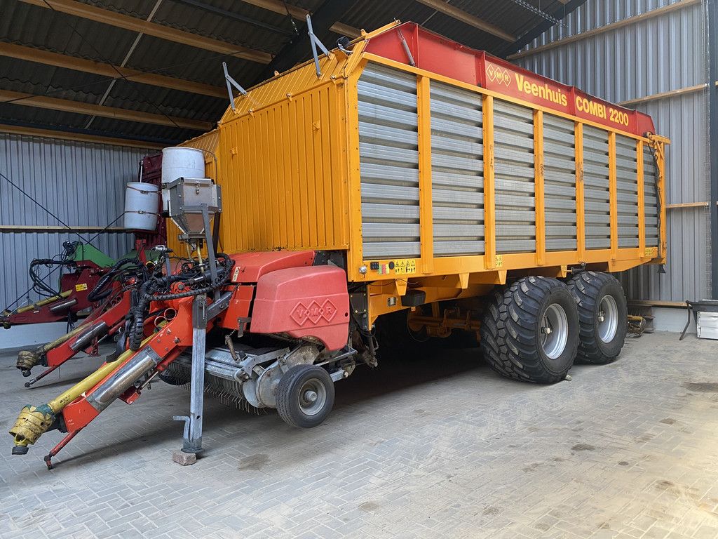 VEENHUIS COMBI 2200